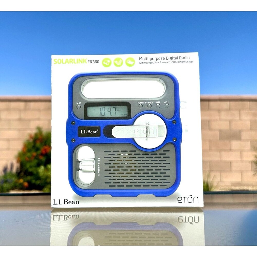 ETON SOLARLINK FR360 L.L. Bean Weather Alert Emergency Radio | Blue | NEW in Box